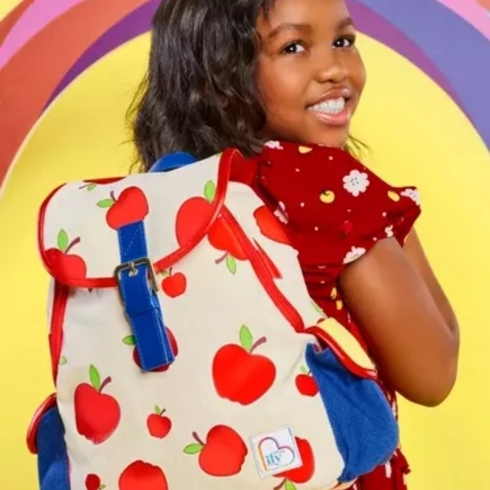 Disney Snow White iLy 4ever Backpack New!
